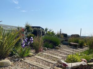 Photo 21- click for photo gallery